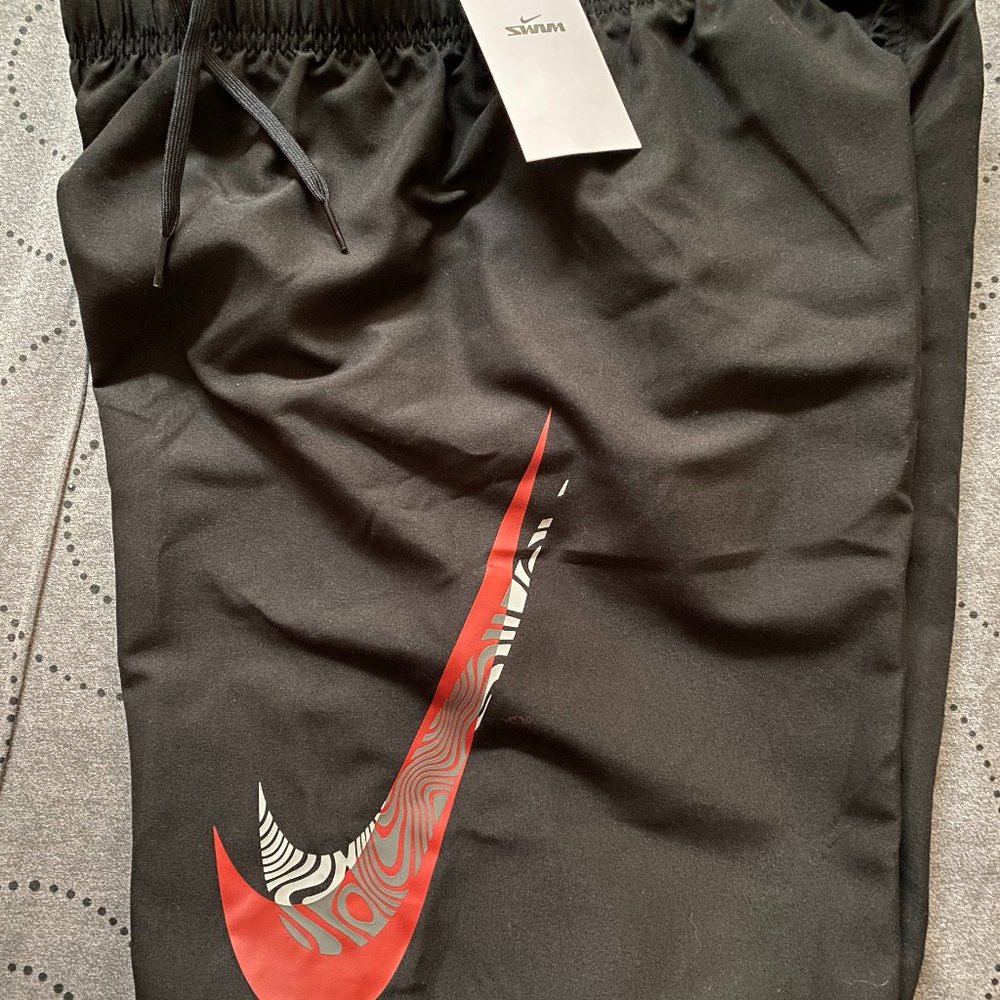 NIKE SWIMMING SHORTS SIZE  M MEN NWT $52.00